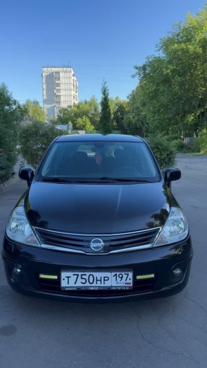 Ниссан Тиида 1.6 АТ