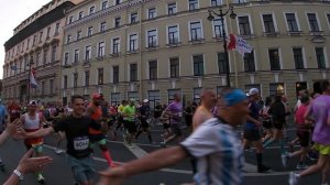 Марафон «Белые ночи» 2024. Старт кластера J на дистанции 42 км