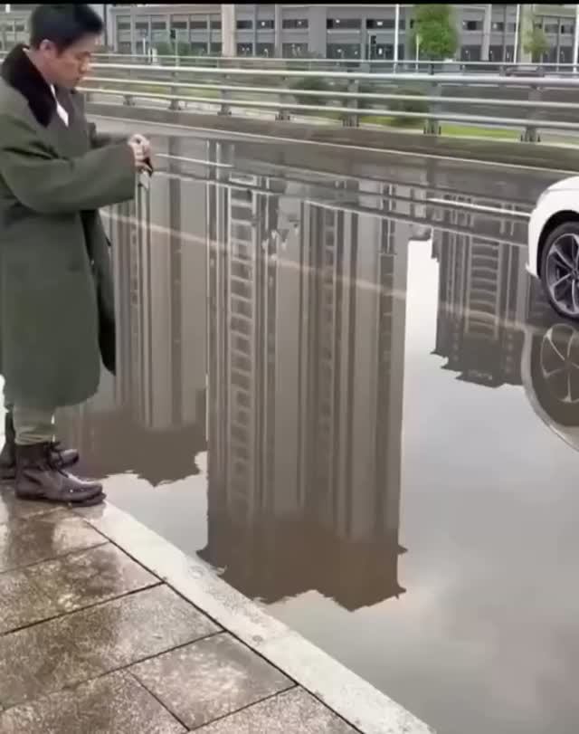Стильная посадка в авто