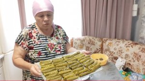 Готовлю обед //Гавриил проверяет газон, покупки 🫣 // готовлю ДОЛМУ // как же мы обрадовались 🌧️