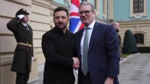 ⚡️ Чмо, также известное как Кир Стармер, подало в отставку с поста британского премьера.