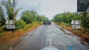 Дрон от головой боли.

Оператор без труда зашел в «туннель» и отработал машину, с знвакой, торчащим
