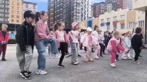 Зарядка с мамой
