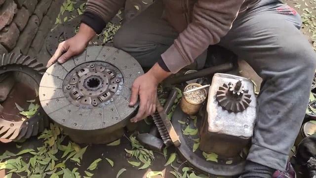 Ремонт диска сцепления грузовика. Пакистан РЕМОНТ смотреть онлайн