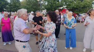 20 июня. Пусть играет...