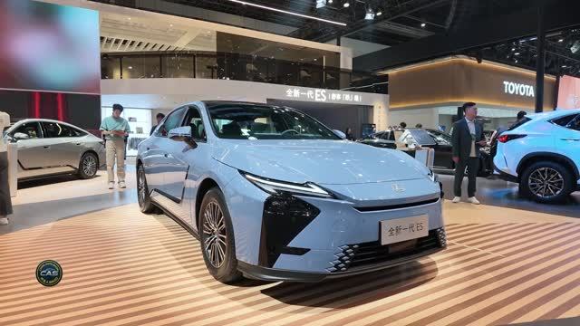 2026 Lexus ES300h - Визуальный обзор автомобиля