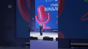 Полина Пономарева и Николь Кароли студвесна