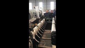 Крепление ножа гидравликой Ecowood Light на бесшпиндельном лущильном станке Эковуд Лайт  https://cl