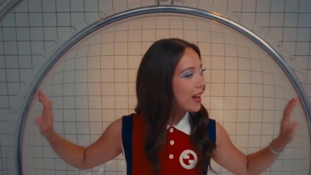 Laufey - From The Start (Official Music Video) смотреть онлайн