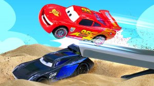 Маквин готовится к гонке со Штормом, но соперник пытается задержать его! 🏎️🏆 | Для детей