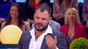 Цветочек аленький: жених в «Давай поженимся!» одарил комплиментами Розу Сябитову