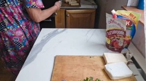 фкусная минутка-2я серия. салат из редиски, плофф и бутэрброды