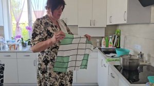 Сытник- Мне не дали попробовать кекс.
