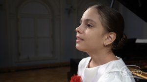 «Песня о волшебном цветке» из мультфильма «Шелковая кисточка» (муз. Ю. Чичкова, сл. М. Пляцковского)