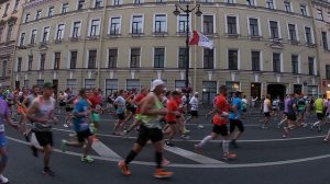 Марафон «Белые ночи» 2024. Старт кластера H на дистанции 42 км