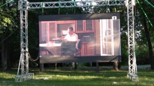 На Даманском острове в Ярославле открылся бесплатный кинотеатр под открытым небом