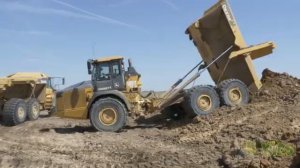 Для чего нужен самосвал John Deere Kids ?