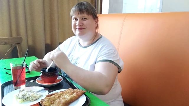 ШОК ЦЕНЫ НА КОРОНКИ// ПРОГУЛКА В ГОР САДУ //ЗАШЛА В КАФЕ ПОЗИТИВ ПАРК смотреть онлайн