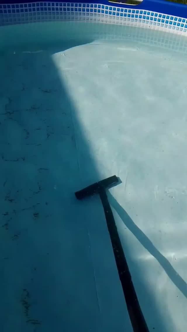 Самодельный водный грязесос для бассейна.