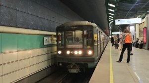 81.717.5М прибывает на станцию Беломорская