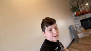 Kid Temper Tantrum Writes Swear Word On Sisters Bedroom Wall Original [get.gt]