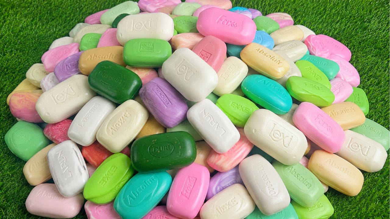 Удовольствие на несколько минут: 3 радужные ванночки с конфетами M&M's и волшебной слизью смотреть онлайн