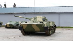 Плавающий танк ПТ-76Б, парк «Патриот», 2 мая 2026