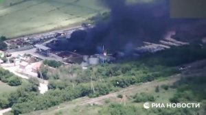 ‼️🇺🇦🔥 «Герани» сожгли еще одну нефтебазу в Запорожской области

▪️В кадре горящая «Канцеровка» в
