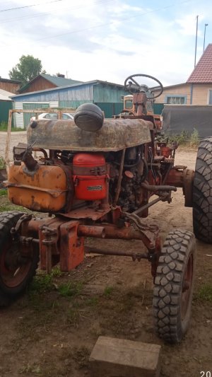 Дела по второму трактору т 25  продвигаются .