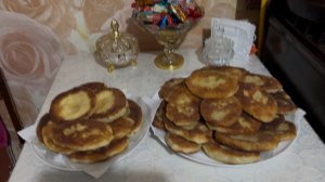 Жарю пирожки с яйцом и луком,другие с капустой! Вкуснятина!