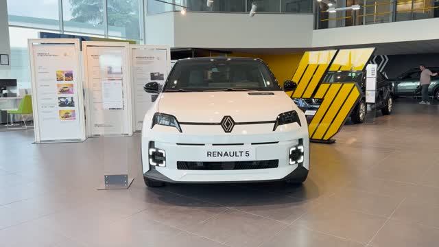 2026 Renault 5 E-Tech Techno - Визуальный обзор автомобиля