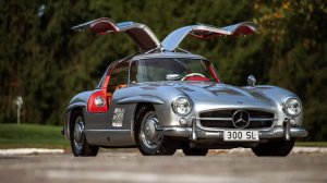 Mercedes Крыло чайки из руин Штутгарта в гаражи Голливуда