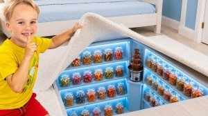 Крис и Майк исследуют таинственную секретную комнату дяди