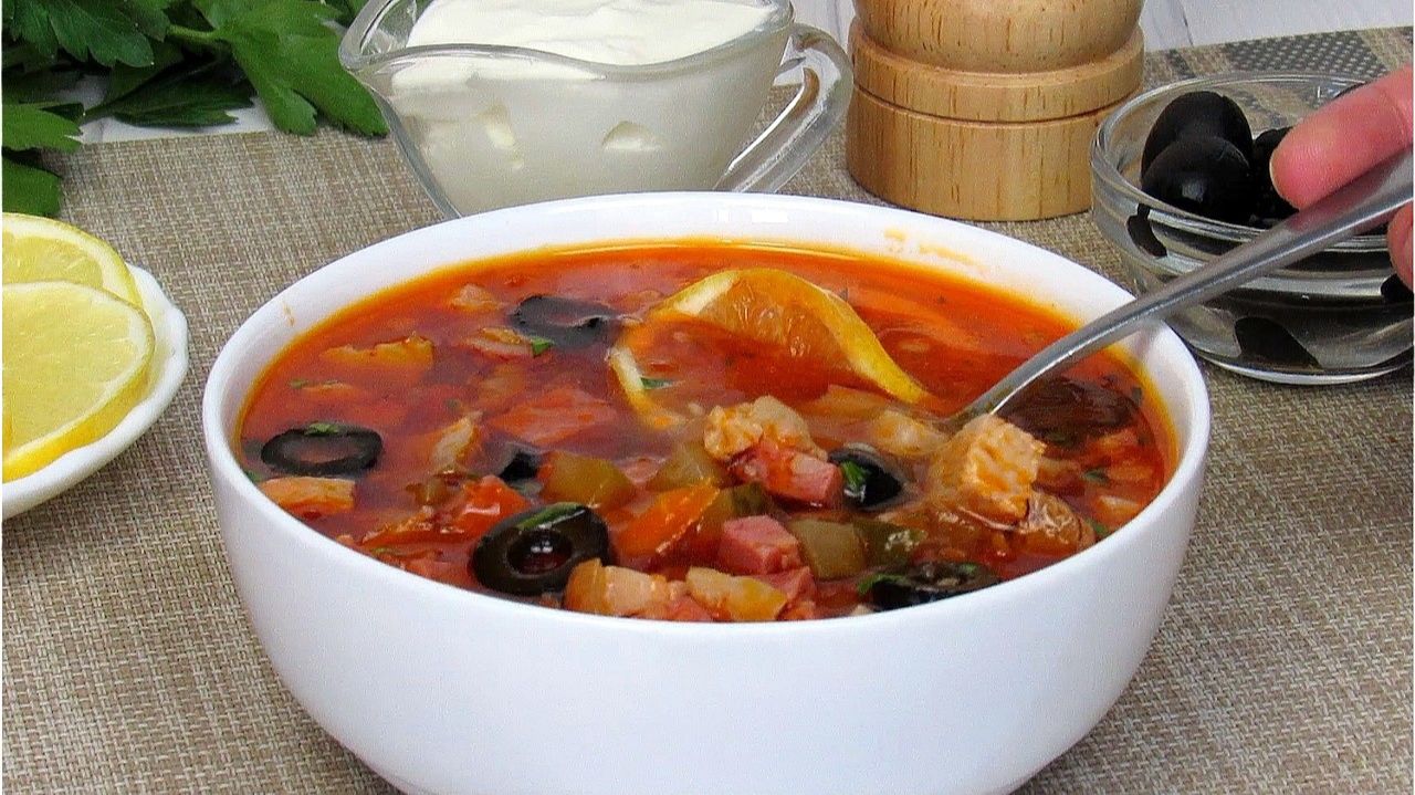 Самая вкусная СОЛЯНКА Сборная Мясная! Простой РЕЦЕПТ Как вкусно приготовить солянку смотреть онлайн