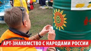 Девять часов ручной росписи: в Иркутске создают арт-столы к гастрономическому фестивалю