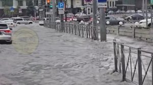 Затопленные улицы Казани после мощного ливня 23.06.2026