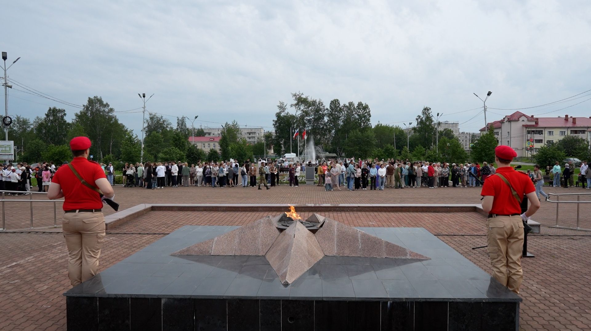 Забывать не имеем права! смотреть онлайн