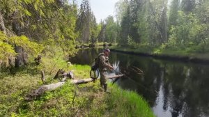 Лесная река удивила. Дикая рыбалка на малой реке. Рыбы много.