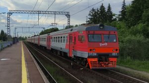 ЭТ2М 051 сообщением Гатчина Балтийская - Санкт-Петербург на перегоне Красное Село - Горелово
