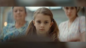 После смерти мамы не разговаривала и не улыбалась: какой выросла 16-летняя дочь Тодоровского и Брик