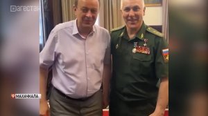 Муслим Телякавов вручил Герою России, Рустаму Мурадову Орден «За заслуги перед Дагестаном»