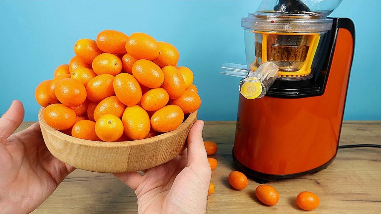 Что если выжать сок из Кумквата! Какой он будет на вкус?