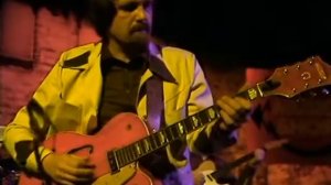 Duane Eddy - Forty Miles Of Bad Road