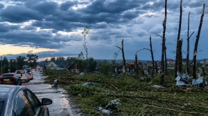 Разрушительный смерч пронесся по городу Кушва в Свердловской области