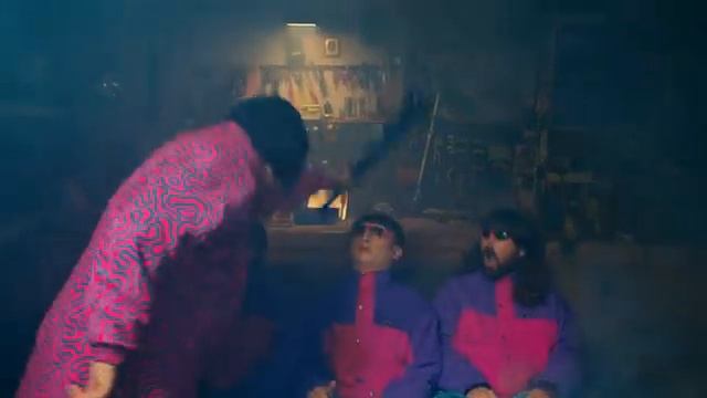 Oliver Tree — Fairweather Friends смотреть онлайн