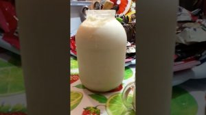 Молоко домашнее две недели в холодильнике.