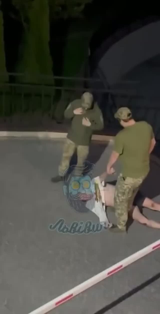 Люди поможите львівському добровольцу❗