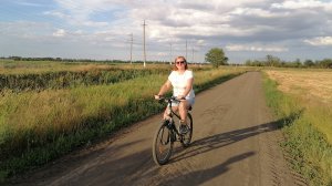 Отдых в деревне / Катаюсь на велосипеде / Озеро / Рыбалка / Звуки природы