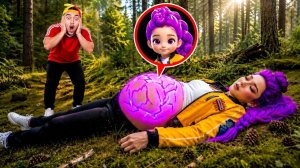 Я НАШЛА БЕРЕМЕННУЮ РУМИ В ЛЕСУ! Рождение ребенка у Руми Миры и Зои