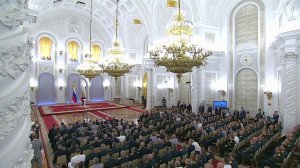 Владимир Путин сегодня встретился с выпускниками вузов Минобороны и других силовых ведомств.